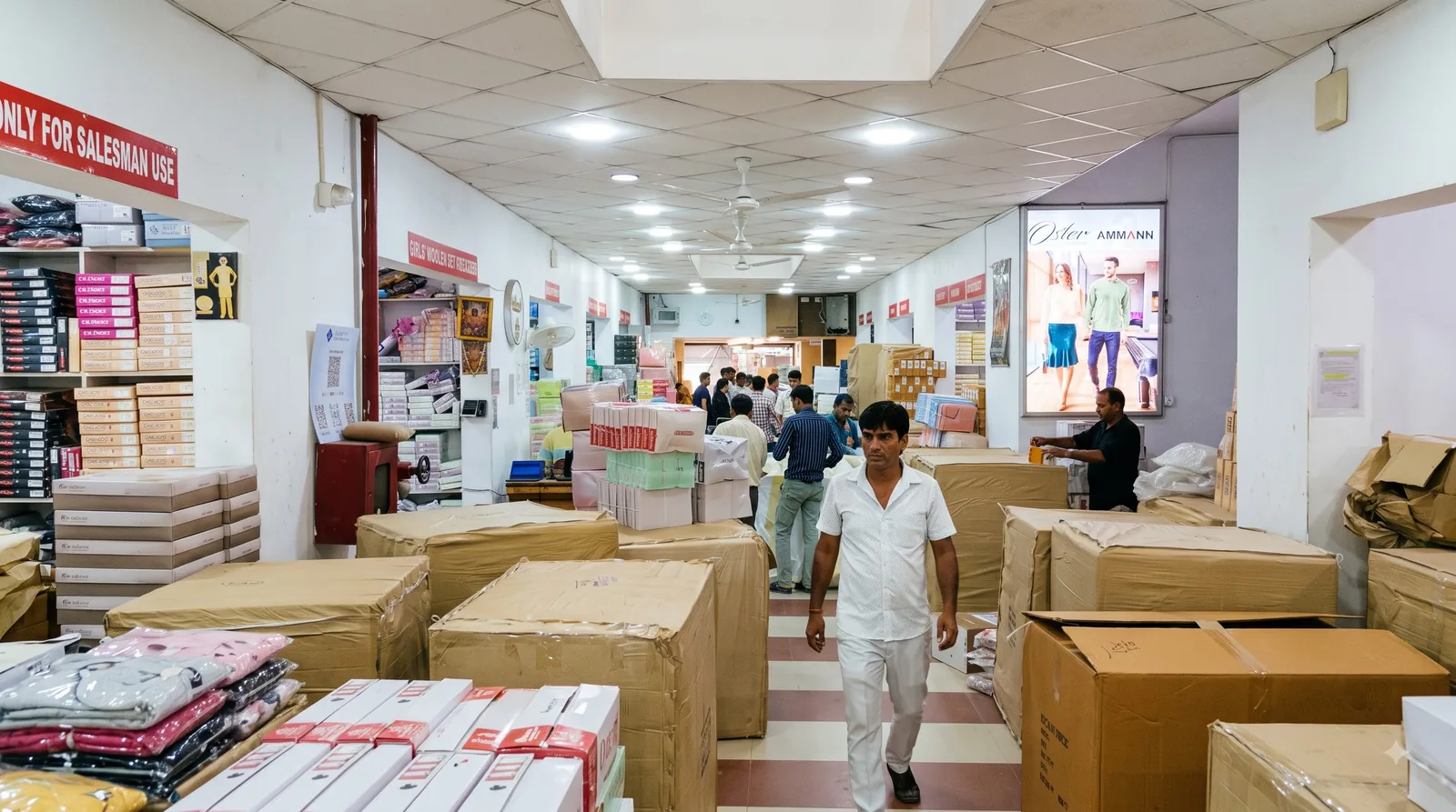 Showroom aisle