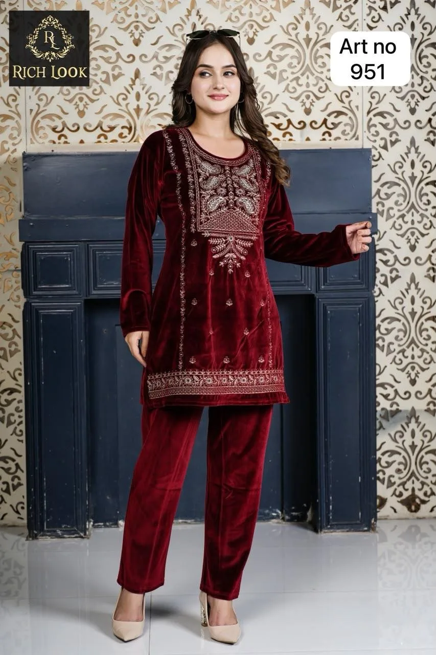 DIVANSHI 951