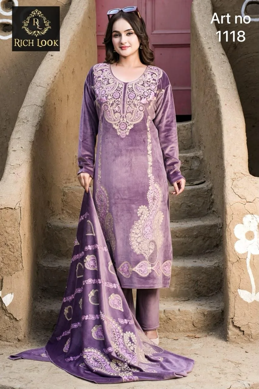 DIVANSHI 1118